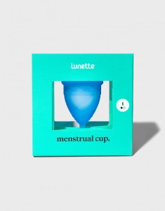 Менструальная чаша "Womanizer Lunette" 1 капля, синяя